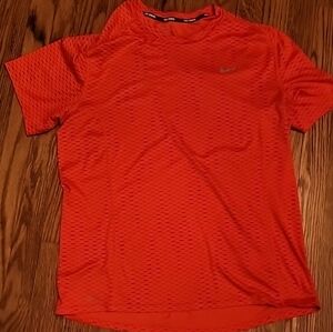 Nike Dri Fit Shirt Mens Orange Short Sleeve Sports Outdoor Activewear Logo L